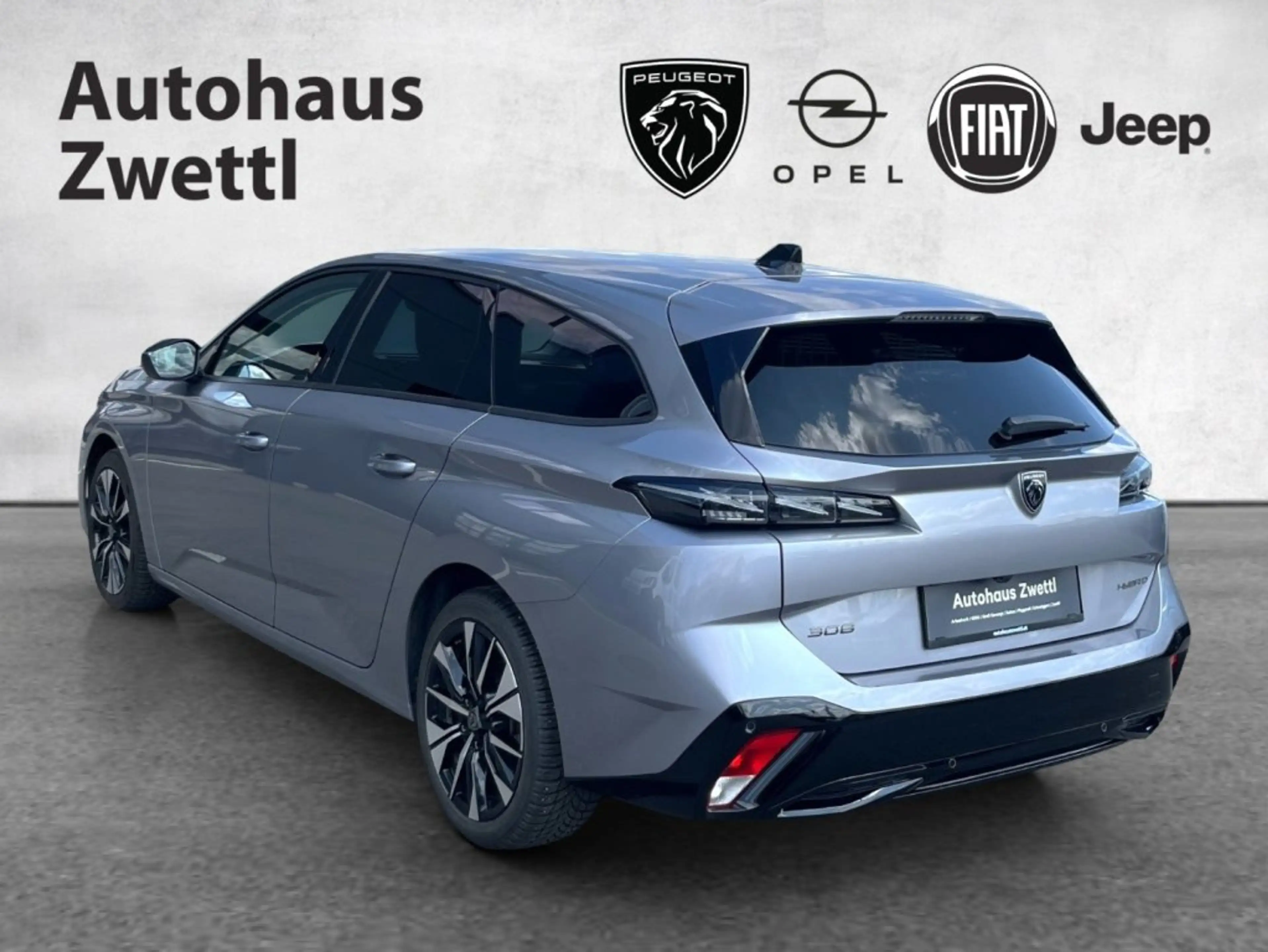 Peugeot 308 SW Allure MHEV 145 e-DCS6 — photo 4