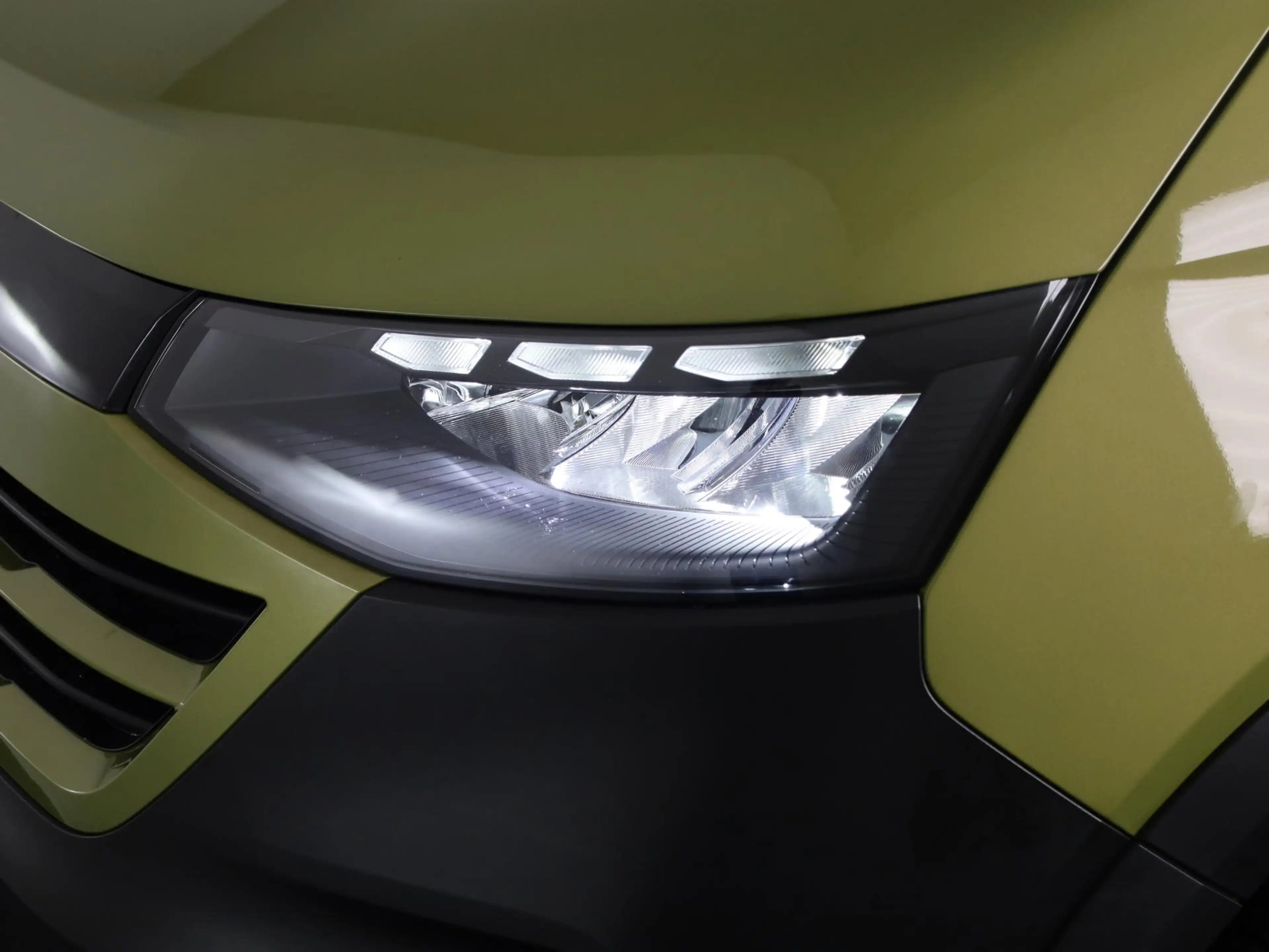 Volkswagen Transporter 2.0 TDI L2H1 30 PanAmericana DC Luxe Dubbel Cabine — photo 15