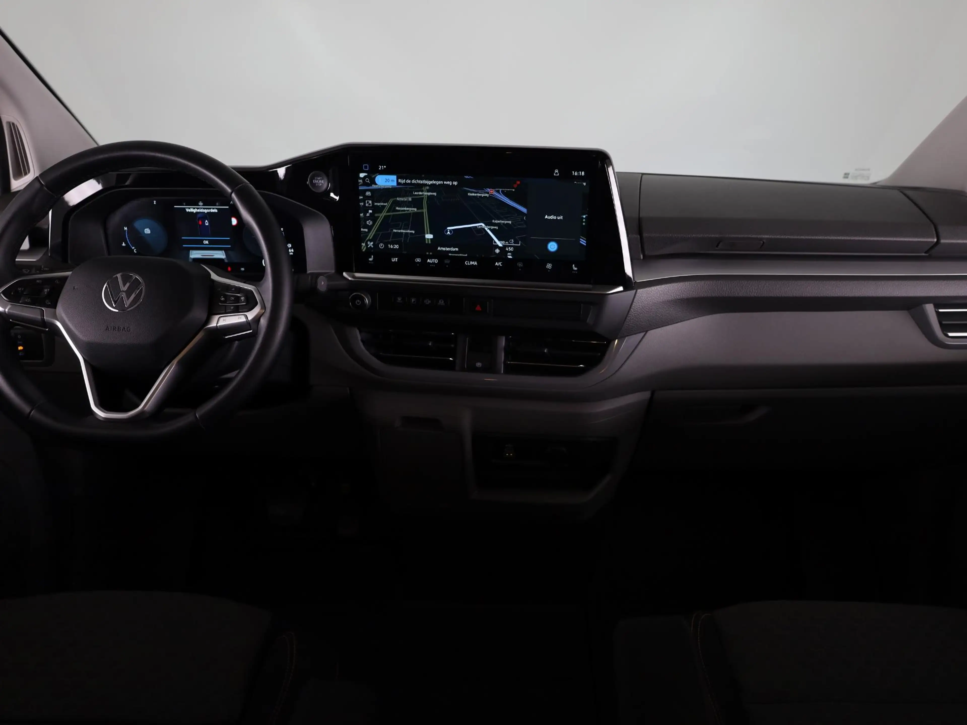 Volkswagen Transporter 2.0 TDI L2H1 30 PanAmericana DC Luxe Dubbel Cabine — photo 6