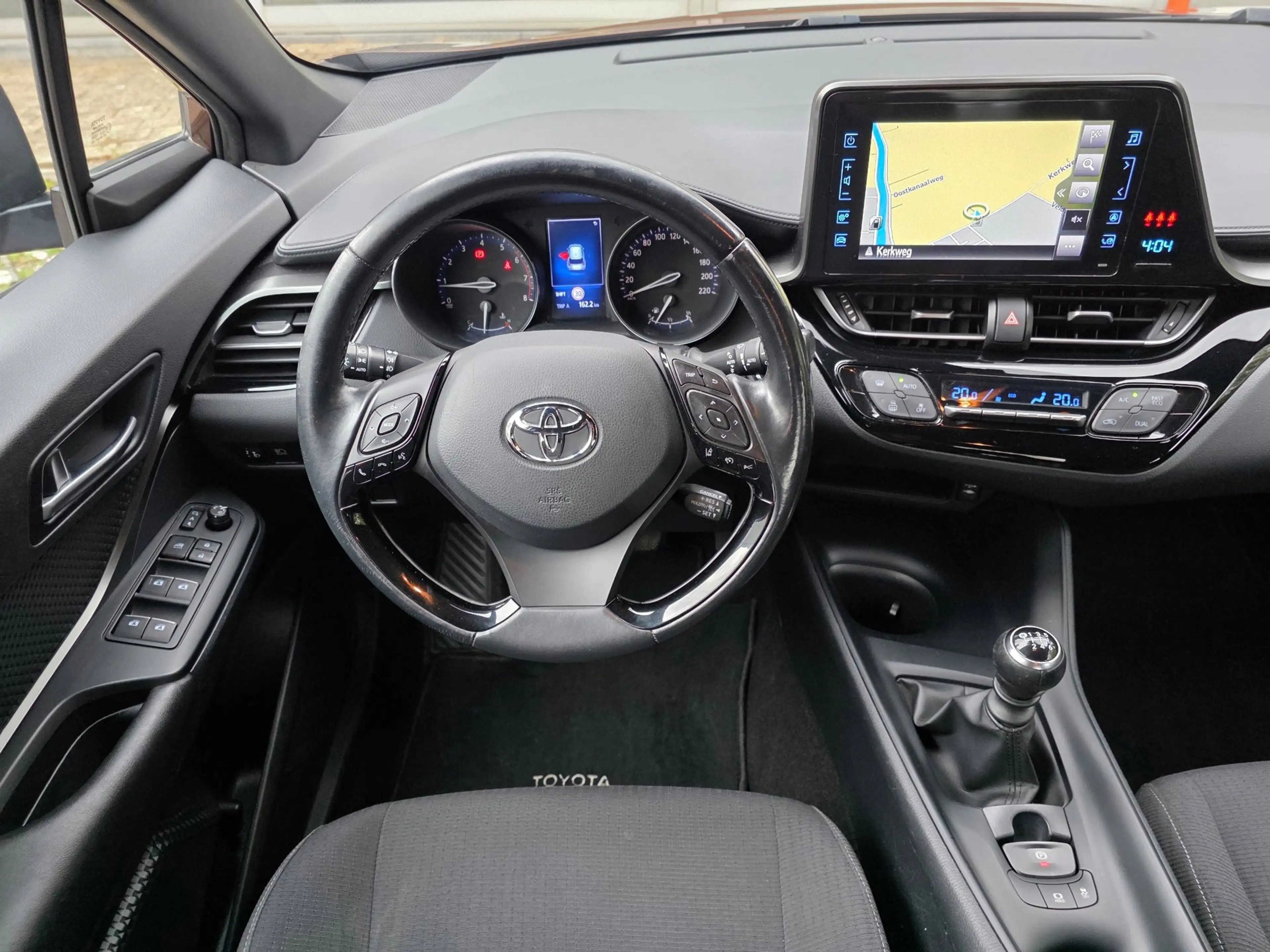 Toyota C-HR 1.2 Dynamic 5drs BJ.2017 / Navigatie / Clima / Cam — photo 15