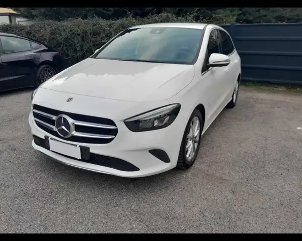 Mercedes-Benz B 180 d Automatic Sport