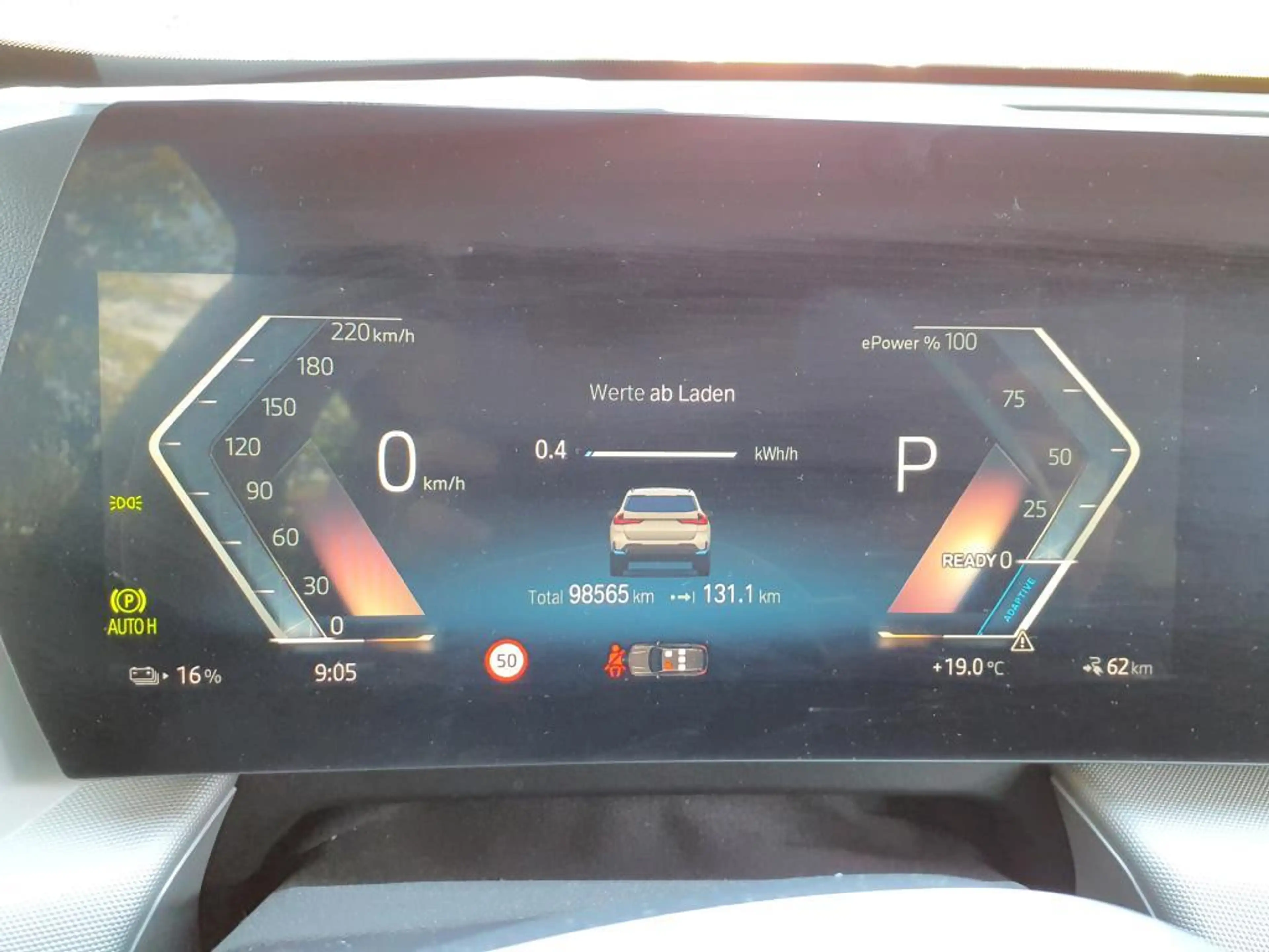 BMW iX1 xDrive30 LED*KAM*SHZ*CARPLAY* — photo 3