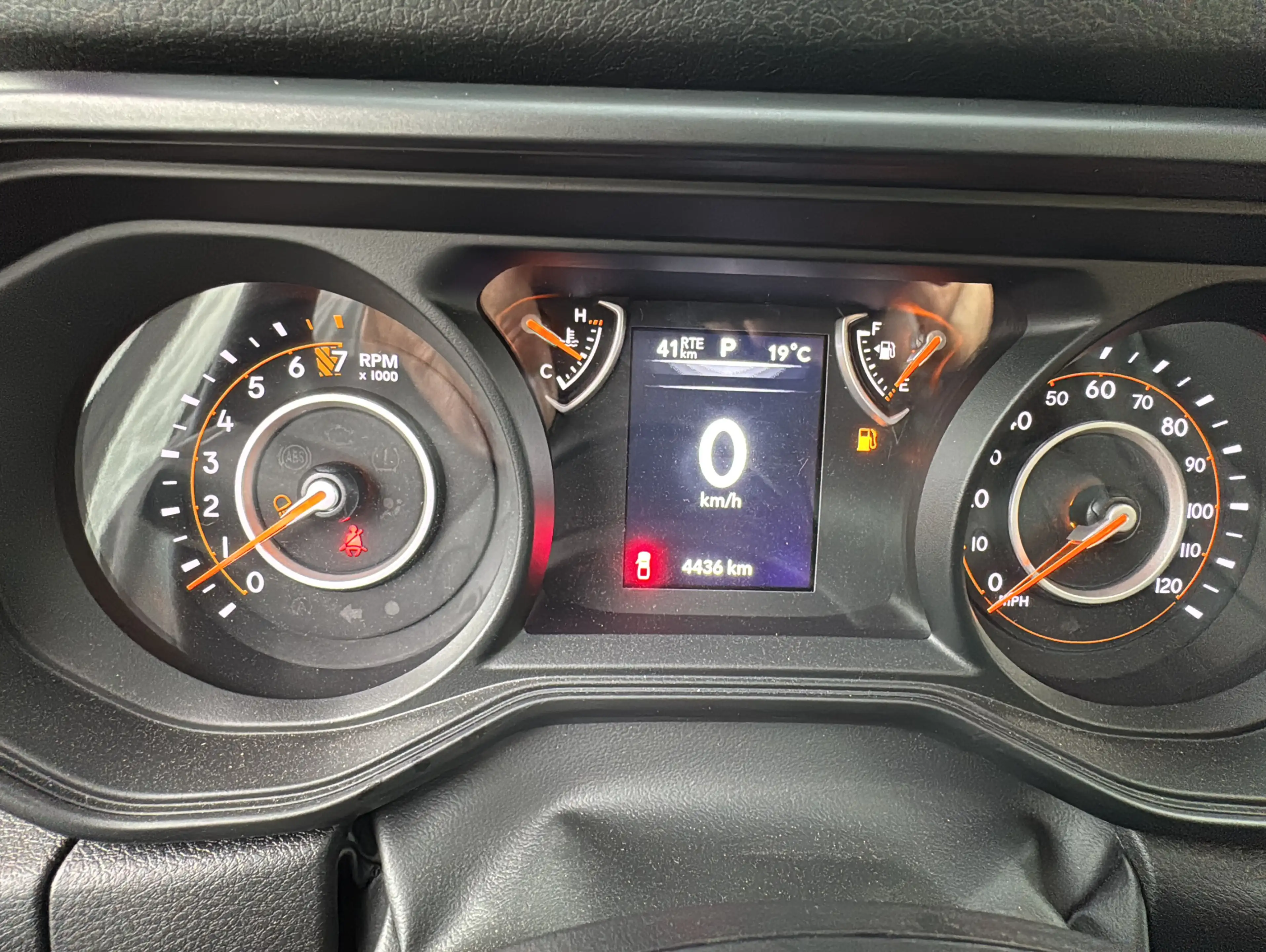 Jeep Gladiator Nigthawk 3,6 Sport 4X4 LTD Avail Sport — photo 11