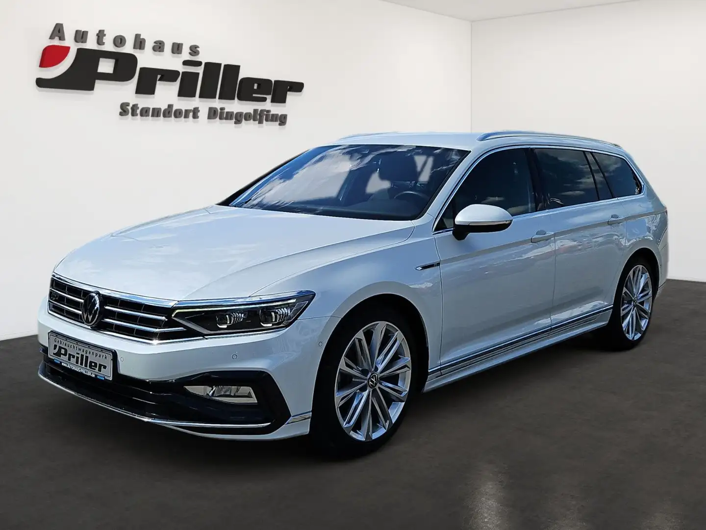 Volkswagen Passat Variant Passat 2.0 TDI Variant Business 4Motion R-Line Blanco - 1