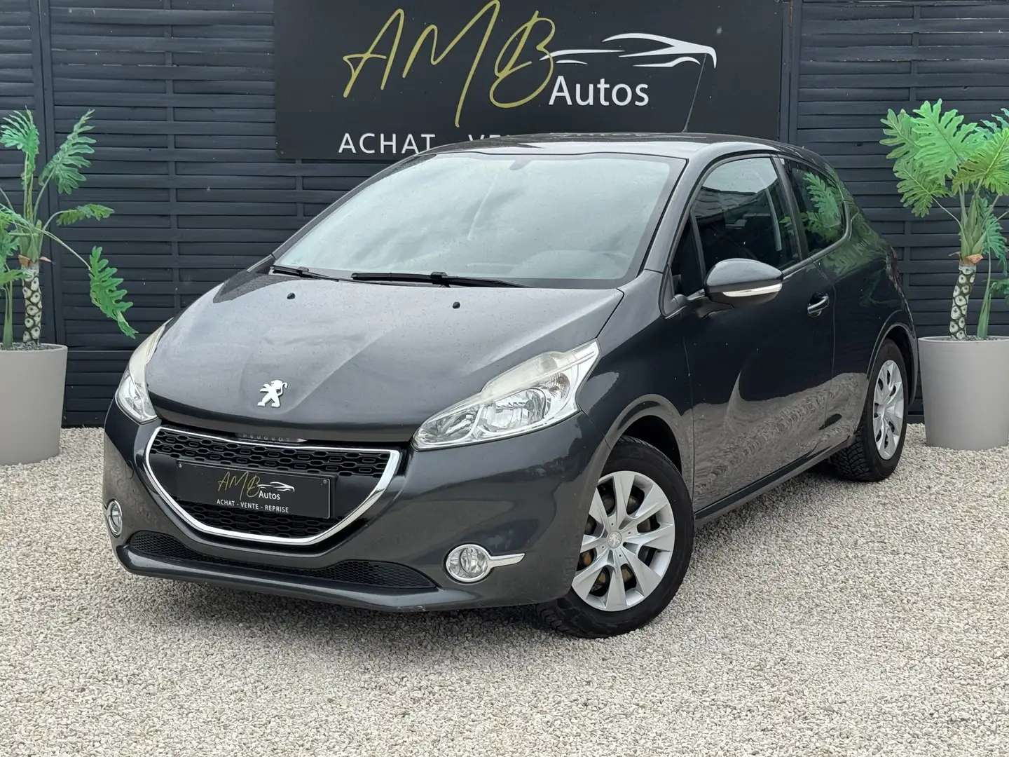 Peugeot 208 1.2i Allure - 1
