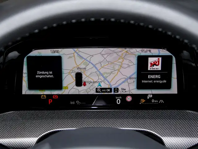 Volkswagen Golf view 11