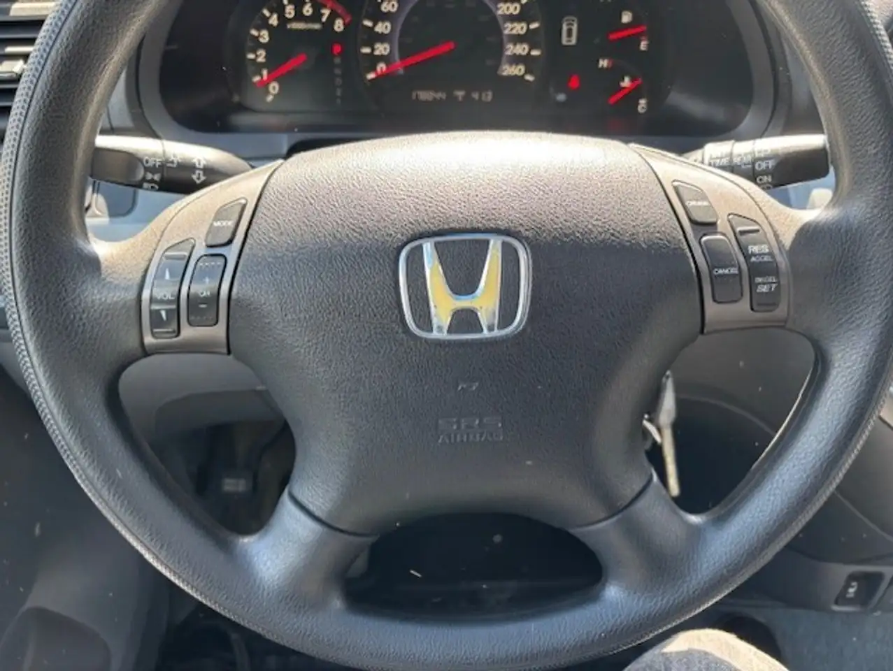 Honda Odyssey снимка Honda Odyssey