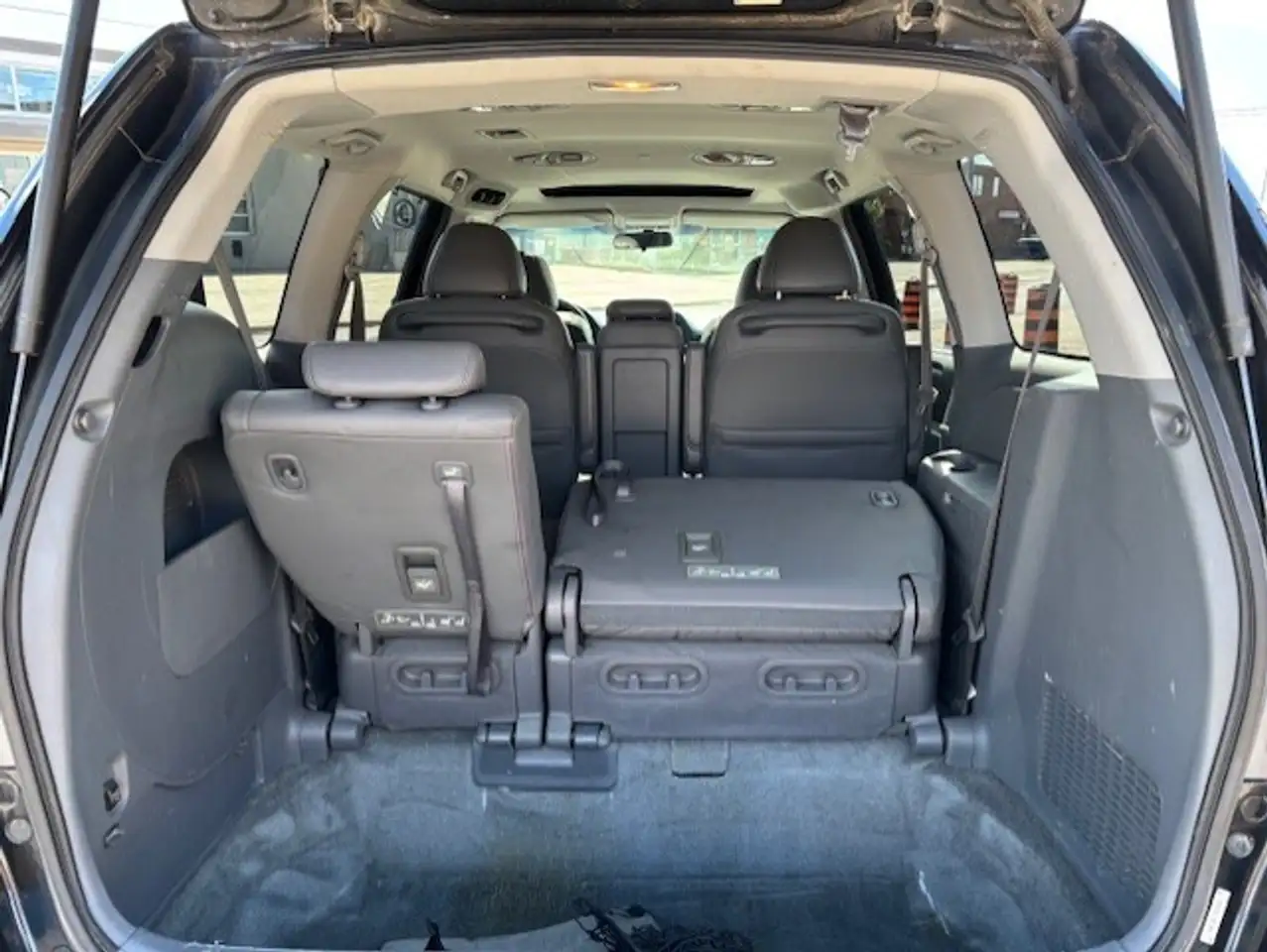 Honda Odyssey снимка Honda Odyssey