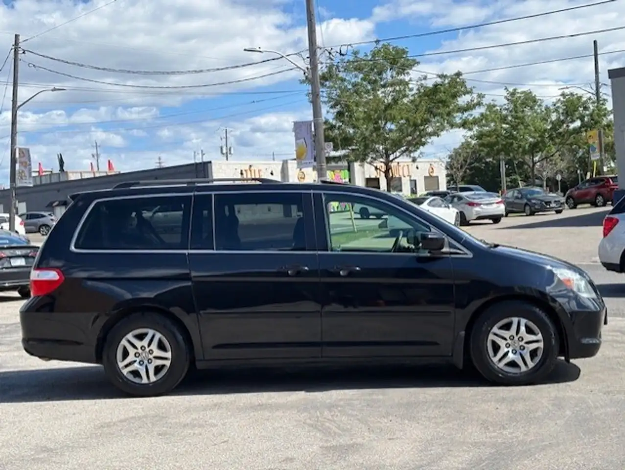 Honda Odyssey снимка Honda Odyssey
