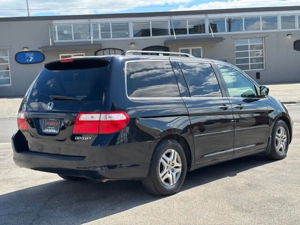 Honda Odyssey снимка Honda Odyssey