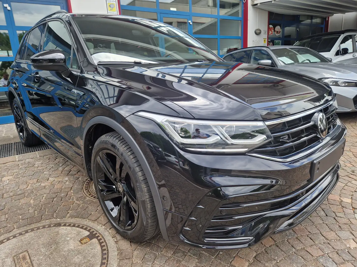 Volkswagen Tiguan 2.0 TDI 200Cv 4MOTION DSG R-Line Black ACC VirCock Schwarz - 2