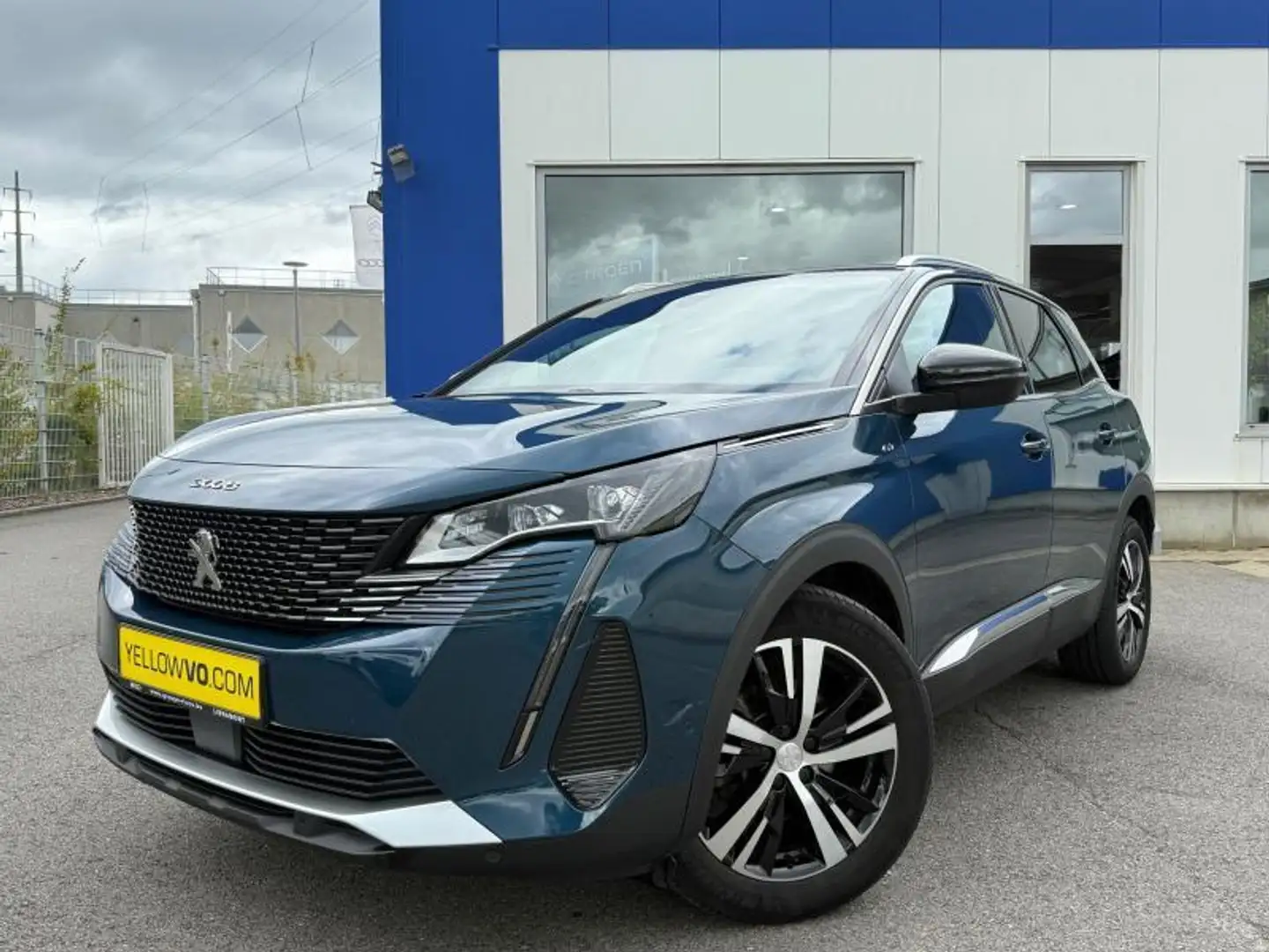 Peugeot 3008 GT / EAT8 / Toit Ouvrant Bleu - 1