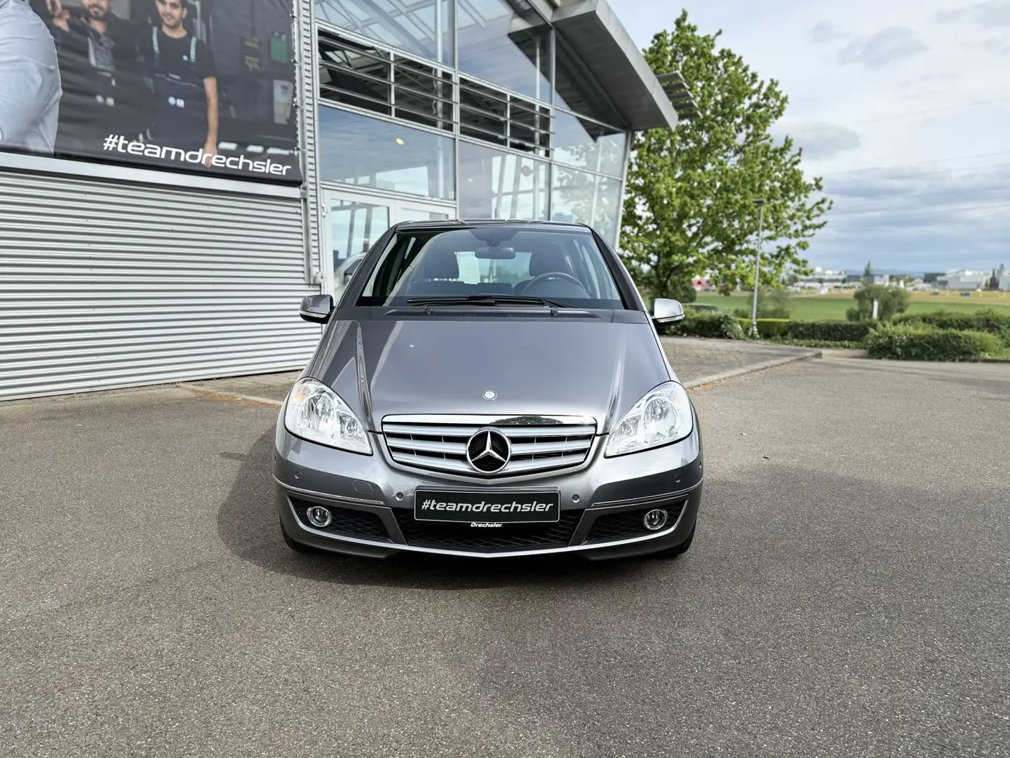 Mercedes-Benz A 160 A 160  Avantgarde BlueEfficiency Grau - 2