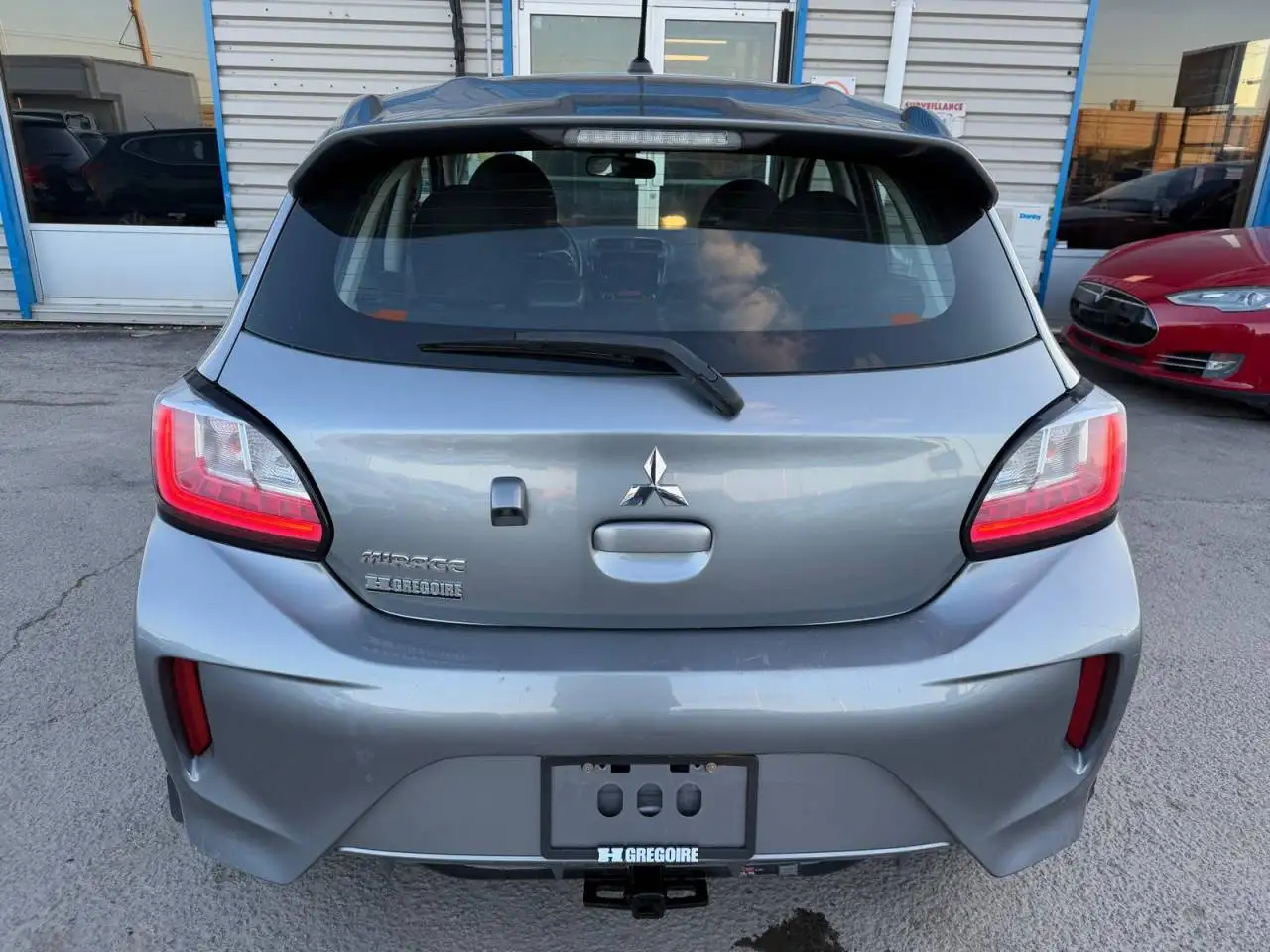 Mitsubishi Mirage снимка Mitsubishi Mirage
