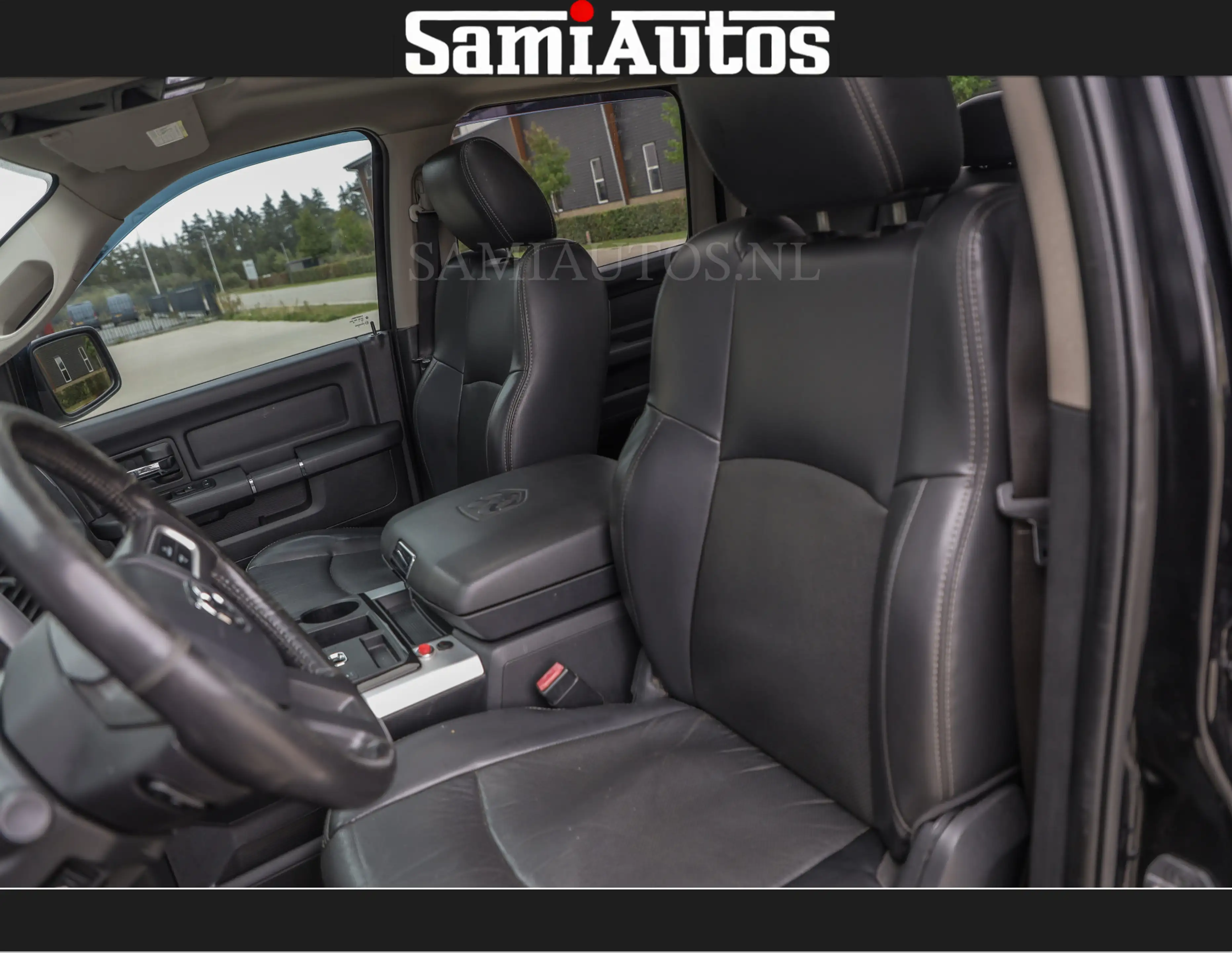 Dodge RAM BLACK ON BLACK | 5.7 V8 HEMI | SPORT | STOER EN LE — photo 11