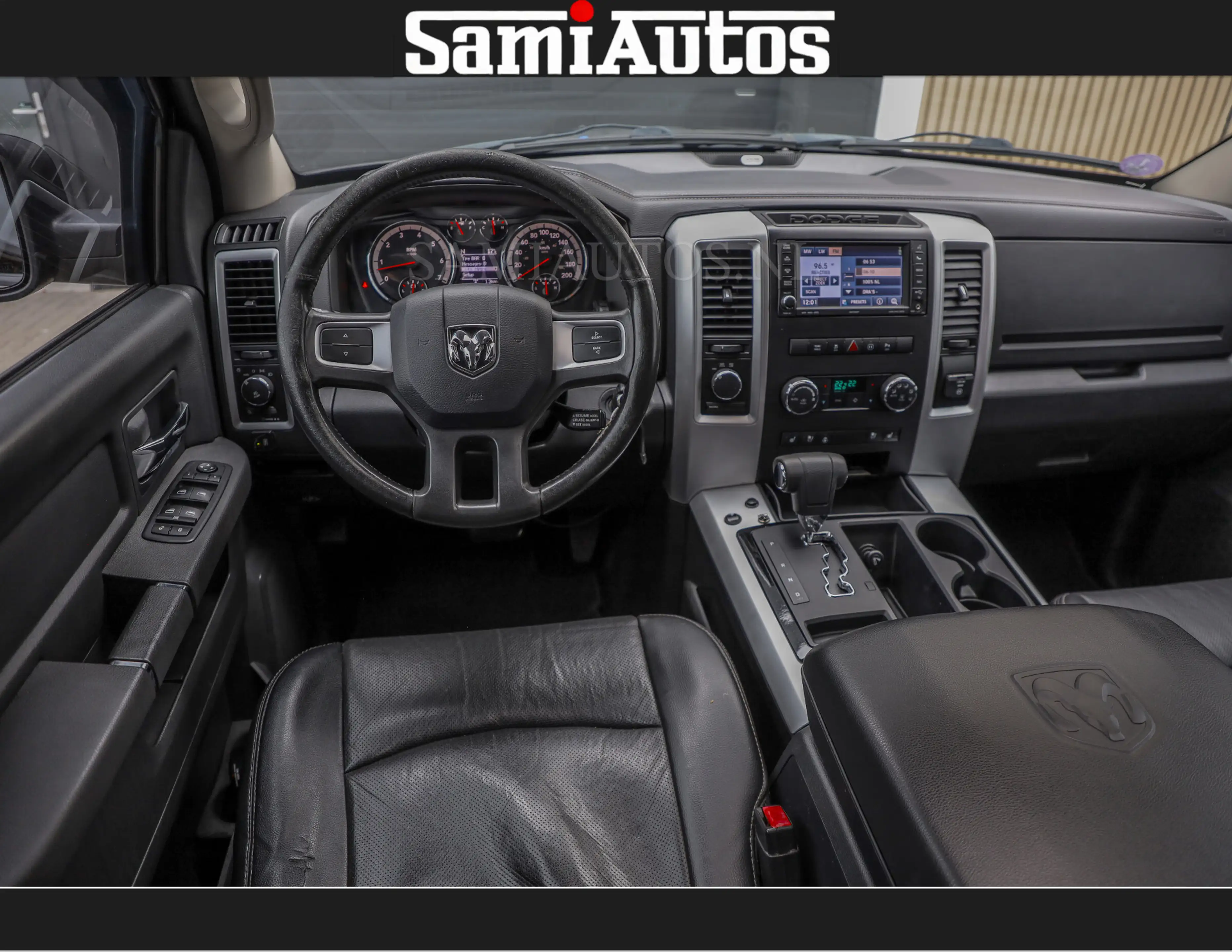 Dodge RAM BLACK ON BLACK | 5.7 V8 HEMI | SPORT | STOER EN LE — photo 8