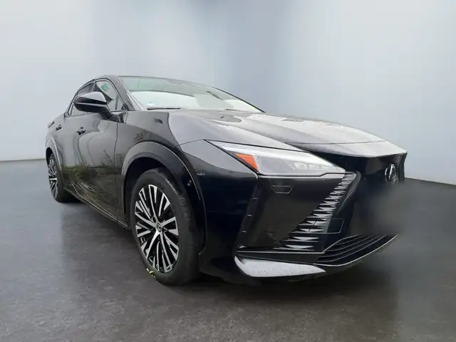 Lexus RZ