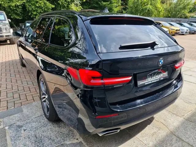 BMW 5 Series view 7