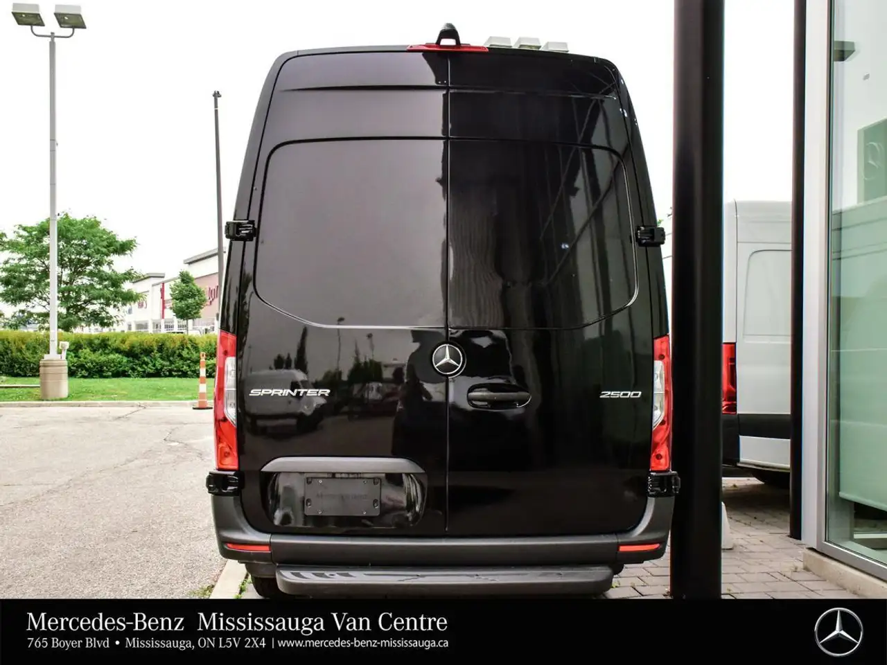 Mercedes-Benz Sprinter снимка Mercedes-Benz Sprinter