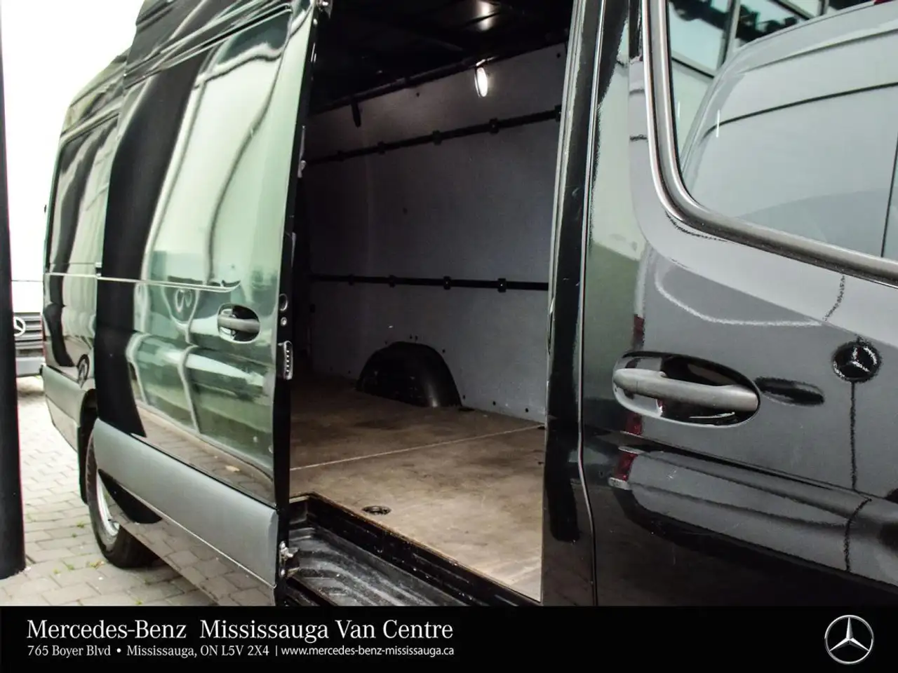 Mercedes-Benz Sprinter снимка Mercedes-Benz Sprinter