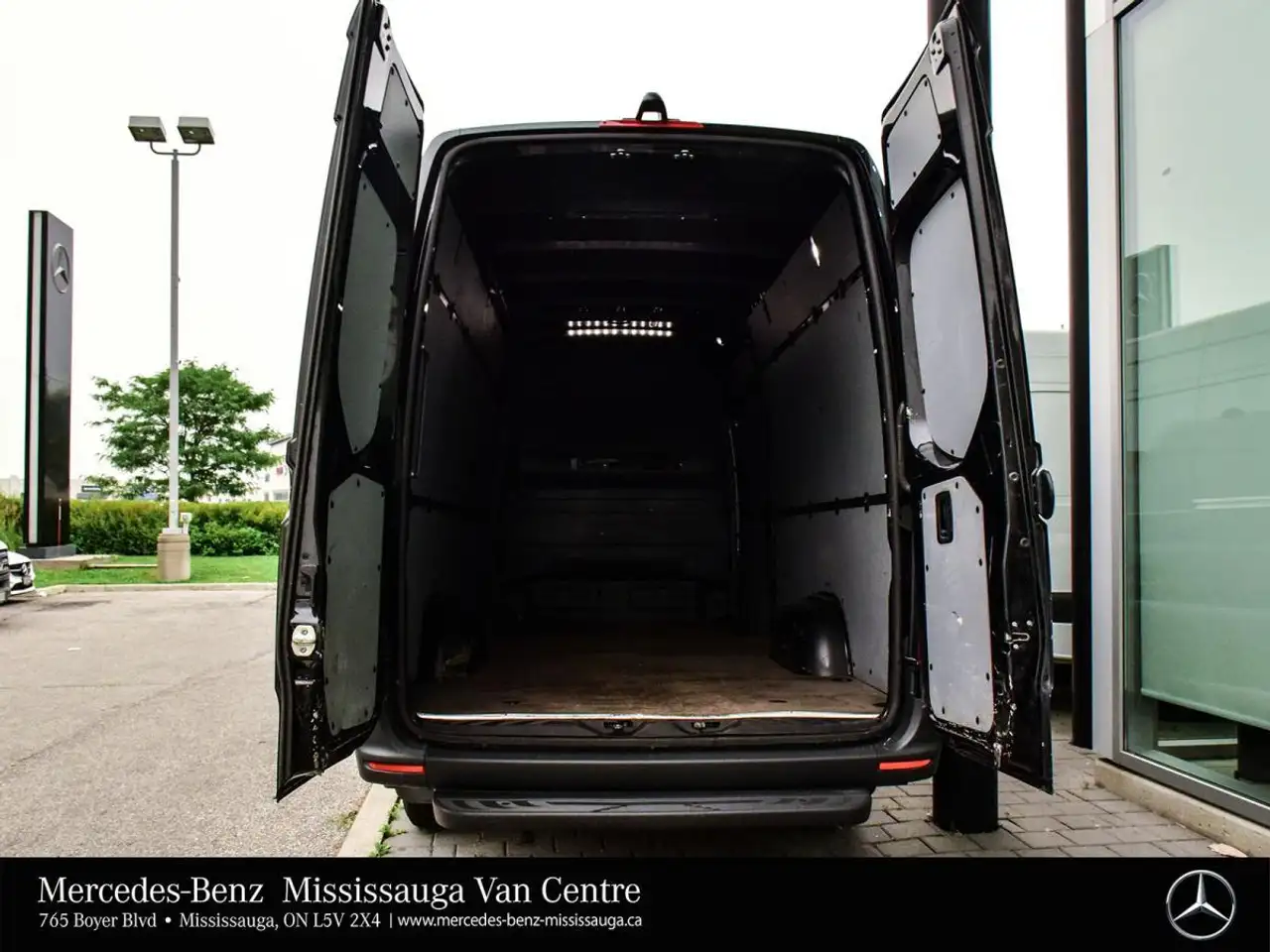 Mercedes-Benz Sprinter снимка Mercedes-Benz Sprinter