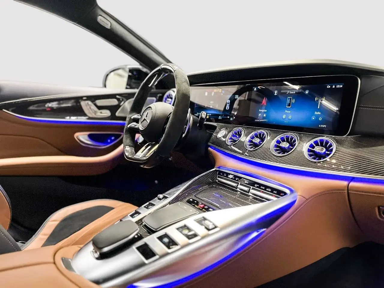 Mercedes-Benz AMG GT снимка Mercedes-Benz AMG GT