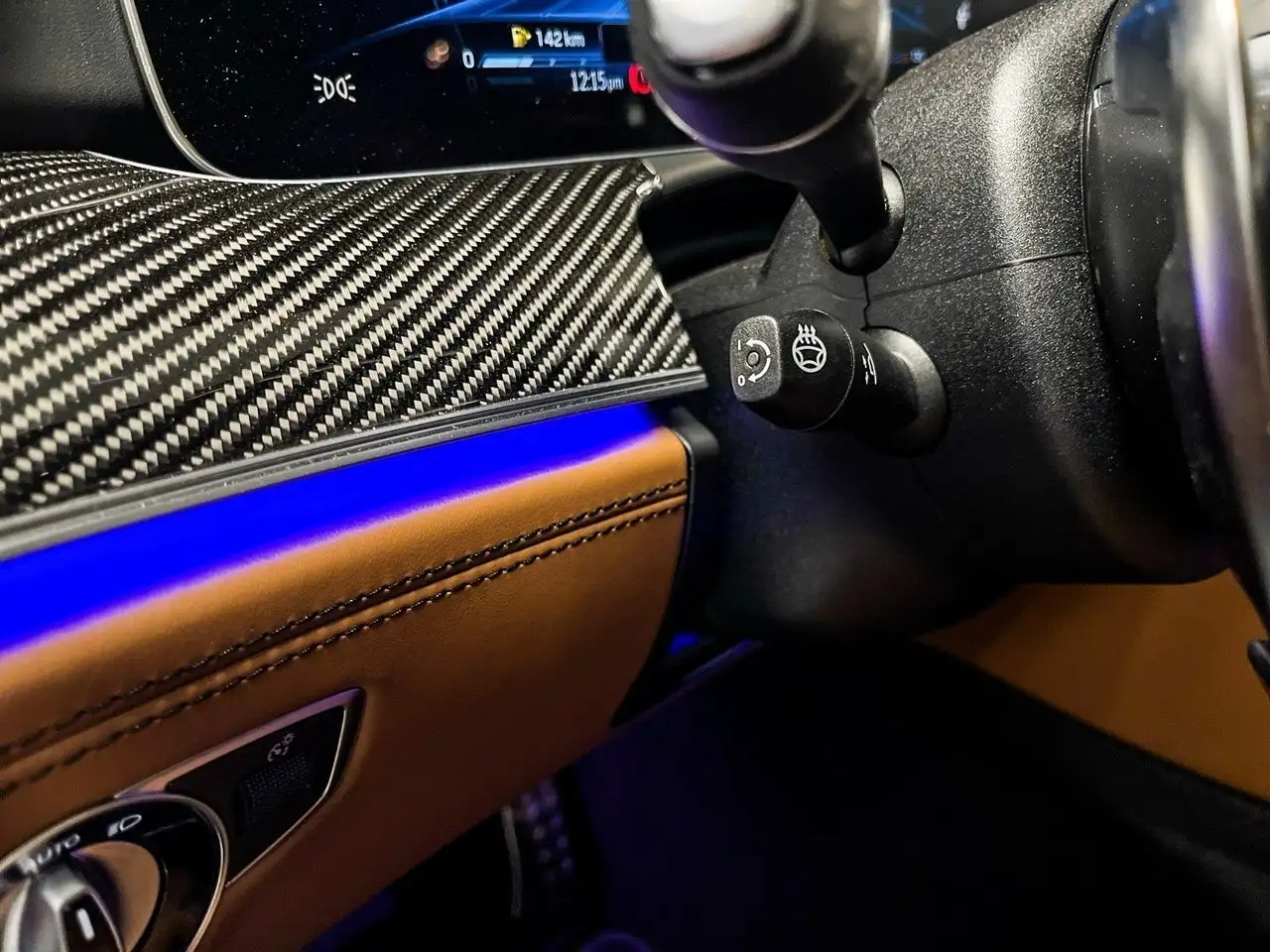 Mercedes-Benz AMG GT снимка Mercedes-Benz AMG GT