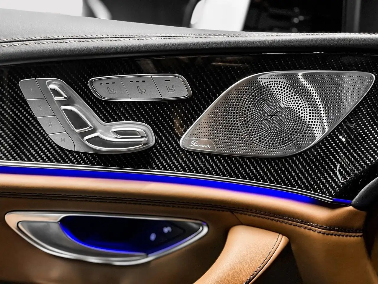 Mercedes-Benz AMG GT снимка Mercedes-Benz AMG GT