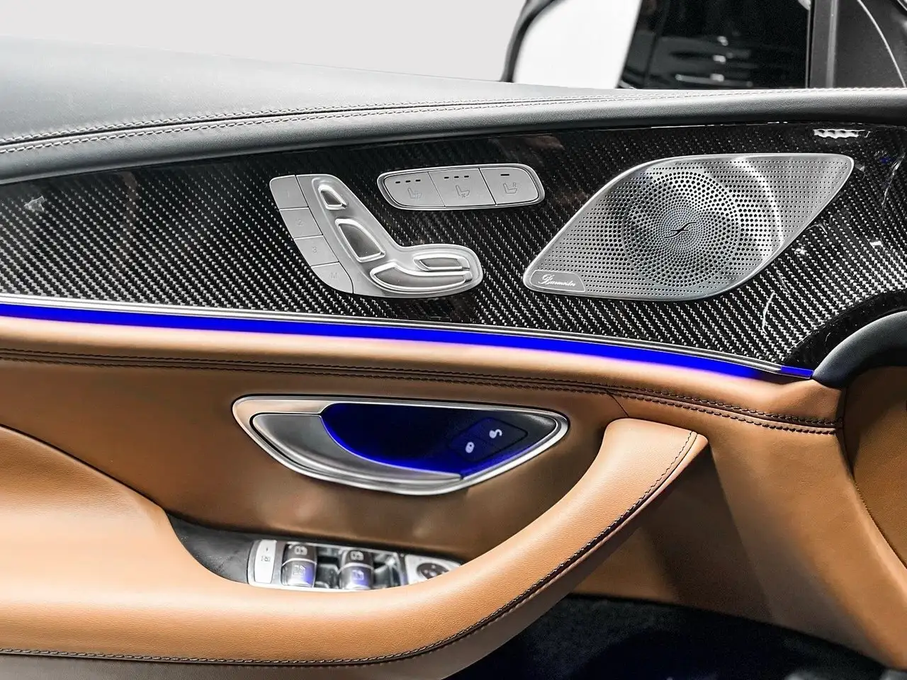 Mercedes-Benz AMG GT снимка Mercedes-Benz AMG GT