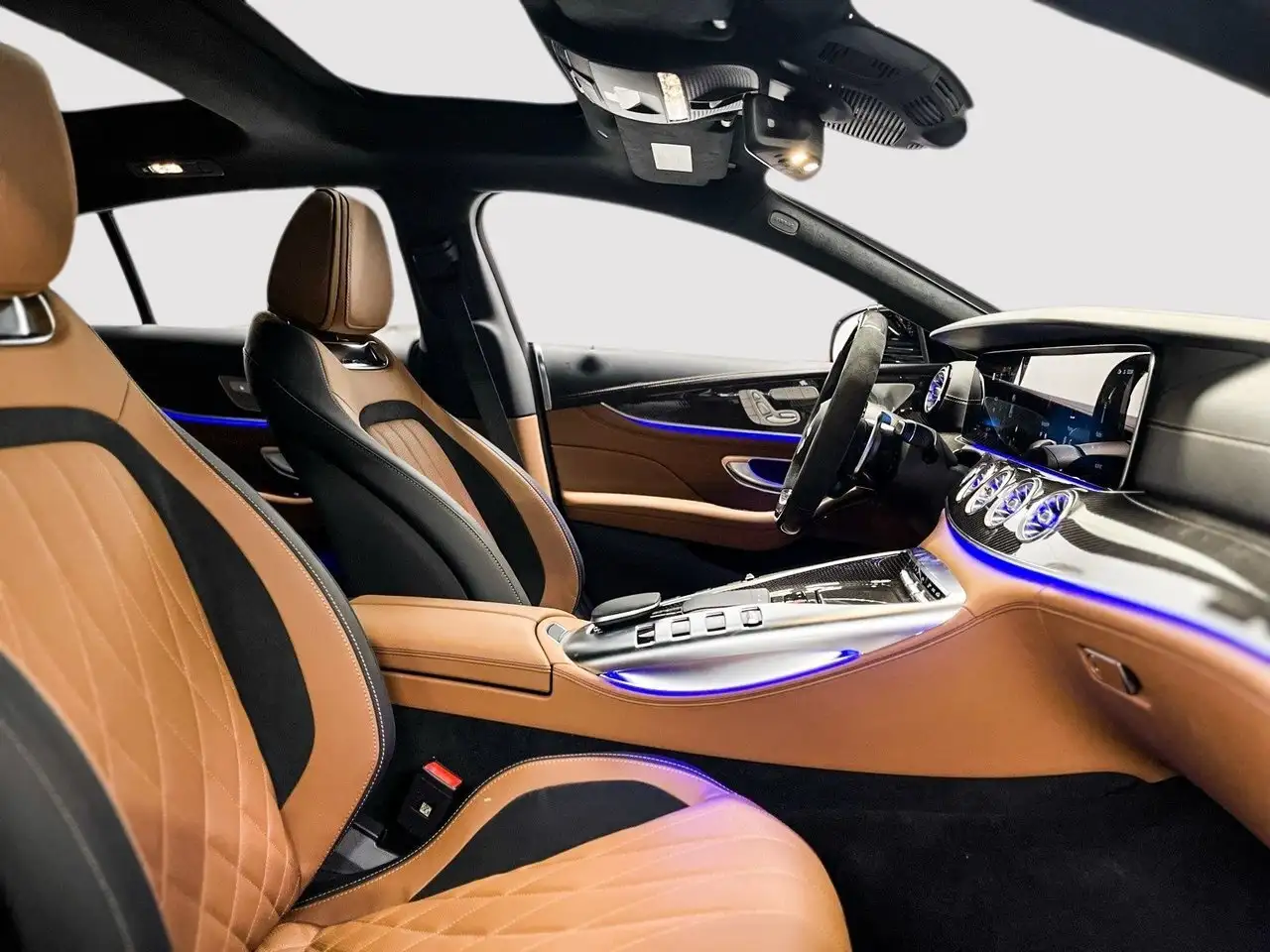 Mercedes-Benz AMG GT снимка Mercedes-Benz AMG GT