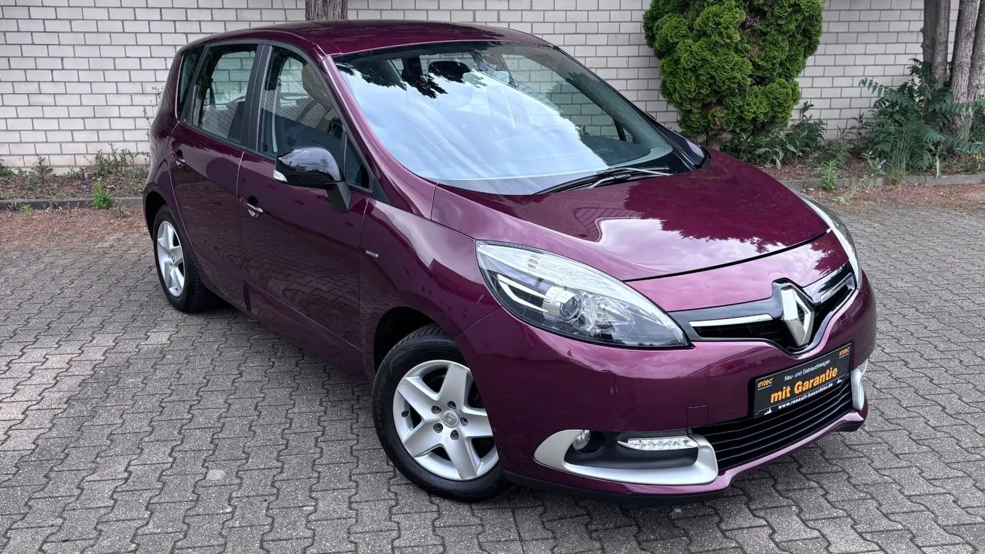 Renault Scenic III Limited 1.2 TCe 115 crvena - 1