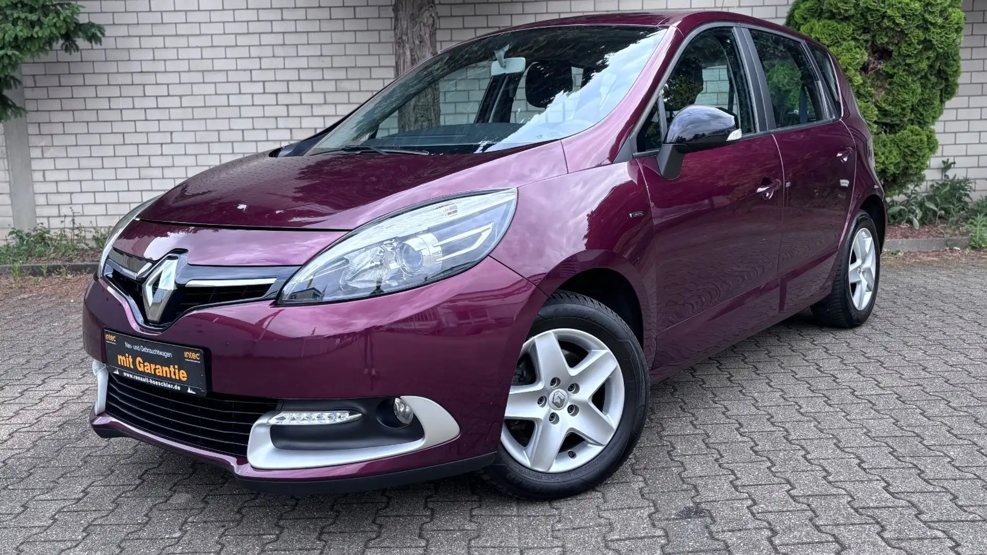 Renault Scenic III Limited 1.2 TCe 115 crvena - 2
