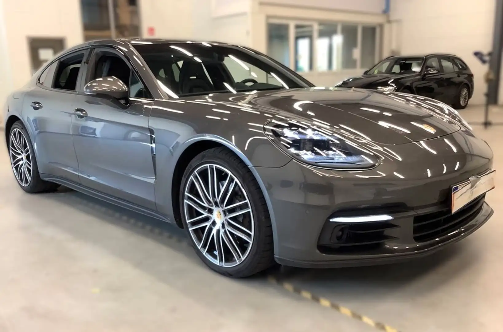 Porsche Panamera 4 S Diesel*ACC*MATRIX-LED*BOSE*NAVI* Grau - 1