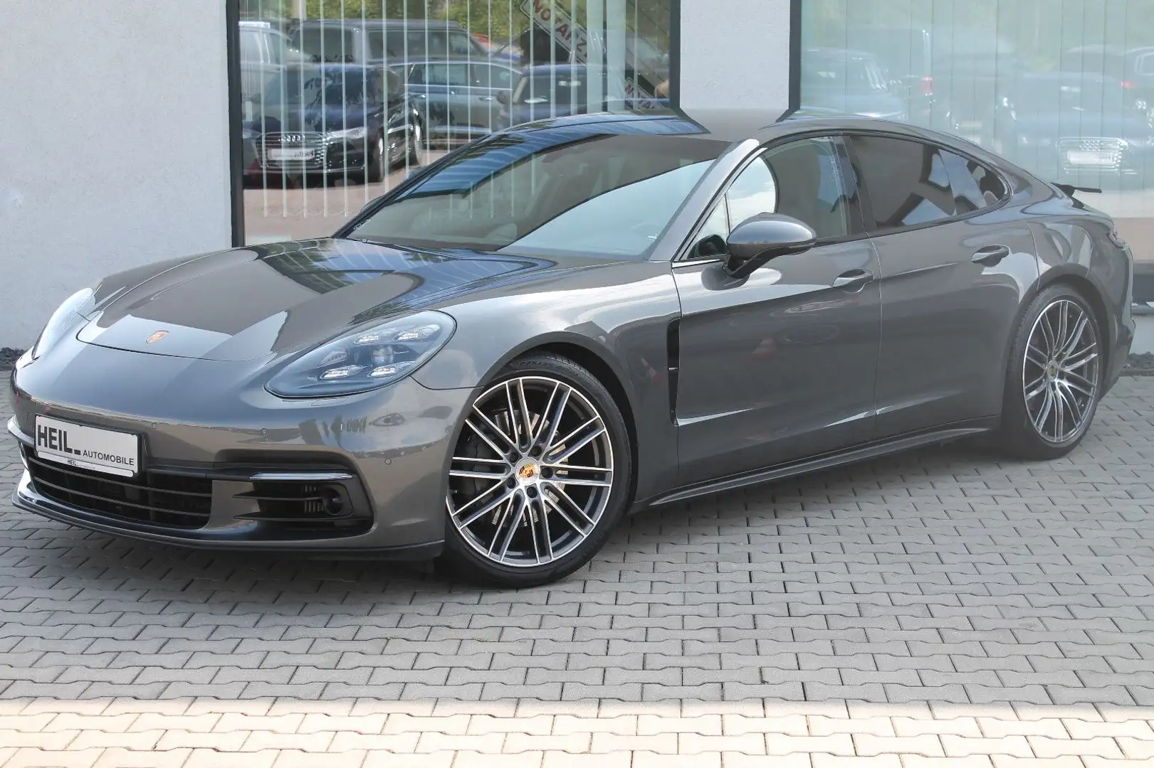 Porsche Panamera 4 S Diesel*ACC*MATRIX-LED*BOSE*NAVI* Grau - 1