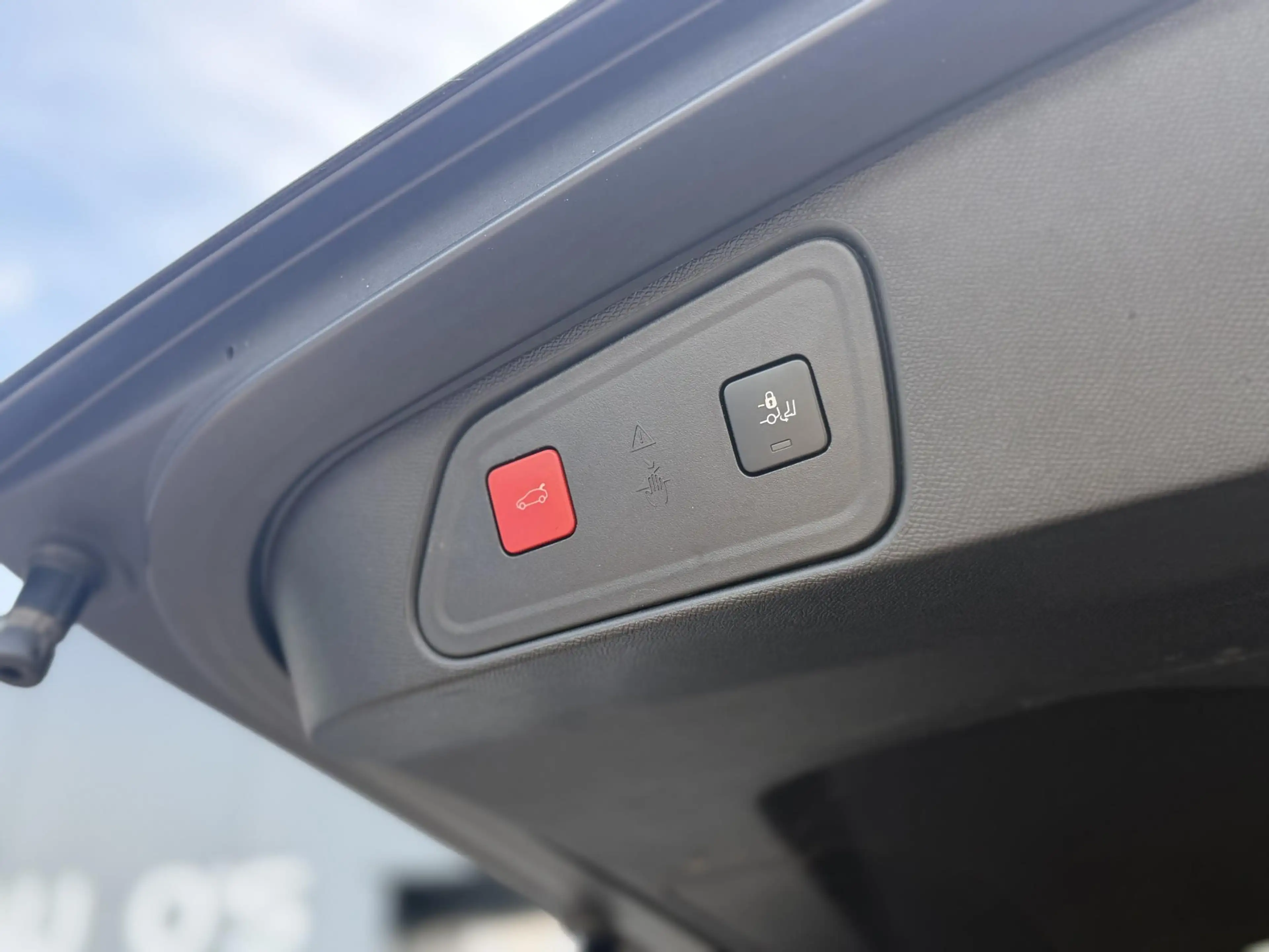 Peugeot 3008 1.6 HYbrid4 300 Blue Lease GT Automaat - Navigatie — photo 9