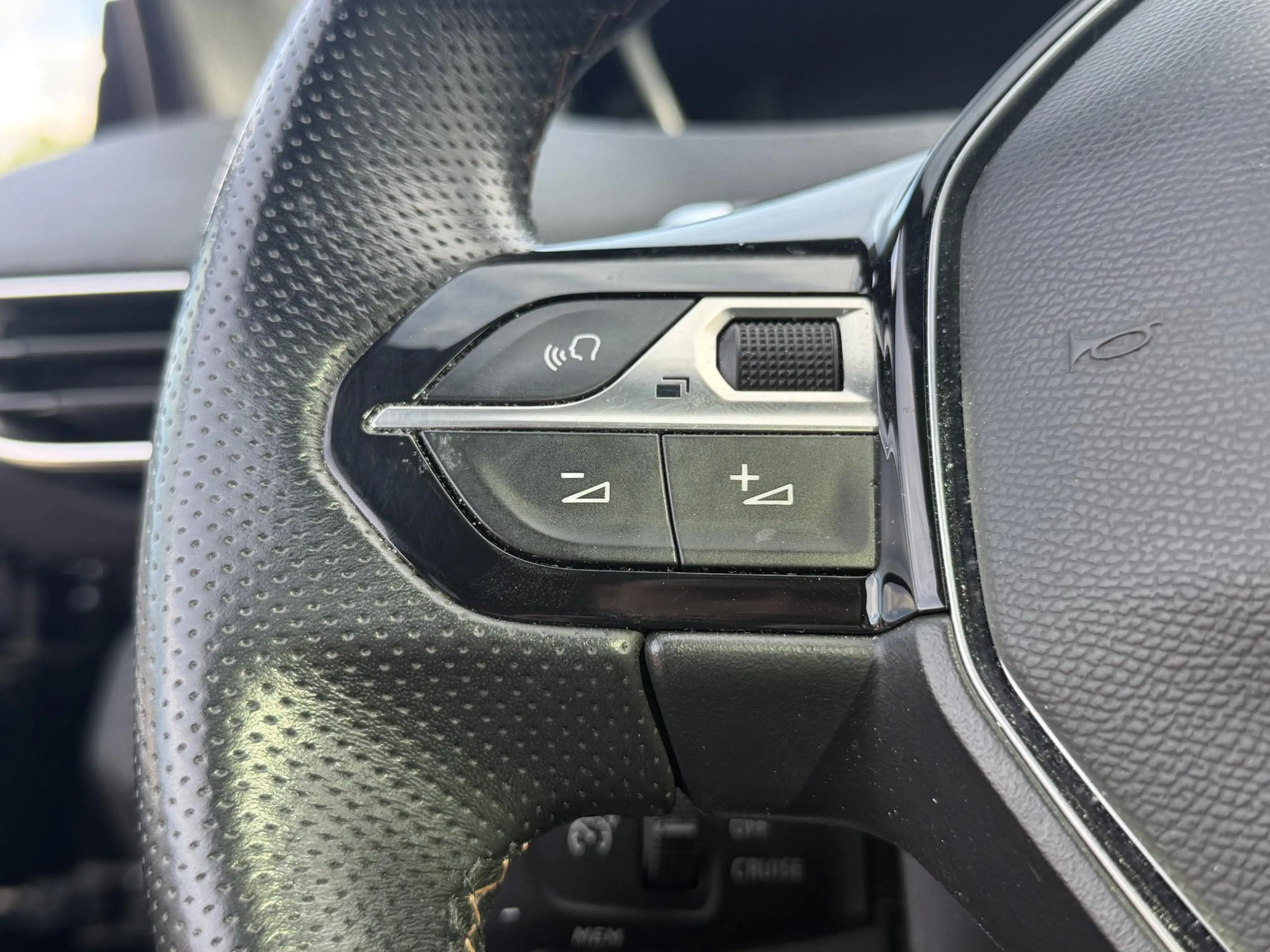 Peugeot 3008 1.6 HYbrid4 300 Blue Lease GT Automaat - Navigatie — photo 15