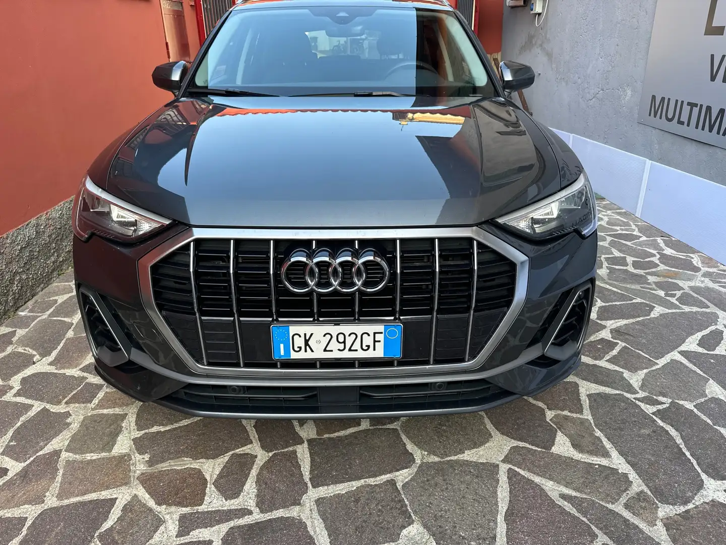 Audi Q3 35 2.0 tdi S line edition s-tronic Gris - 1