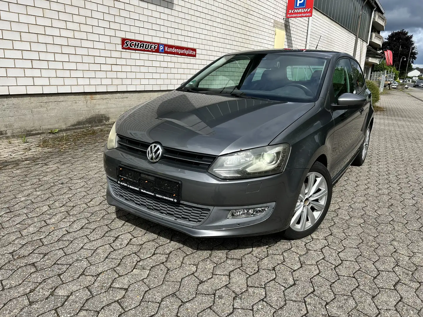 Volkswagen Polo Team Gris - 1
