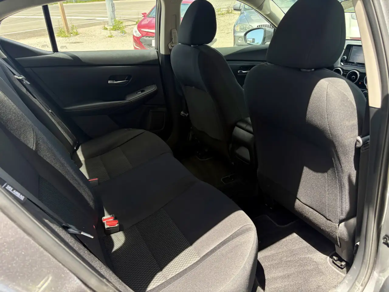Nissan Sentra снимка Nissan Sentra