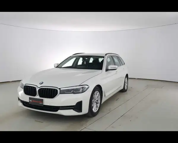 BMW 520 d 48V Touring Business