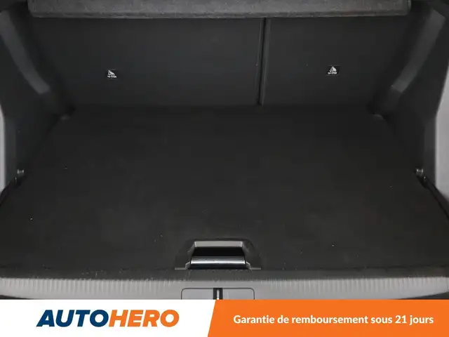 Peugeot 2008 view 17