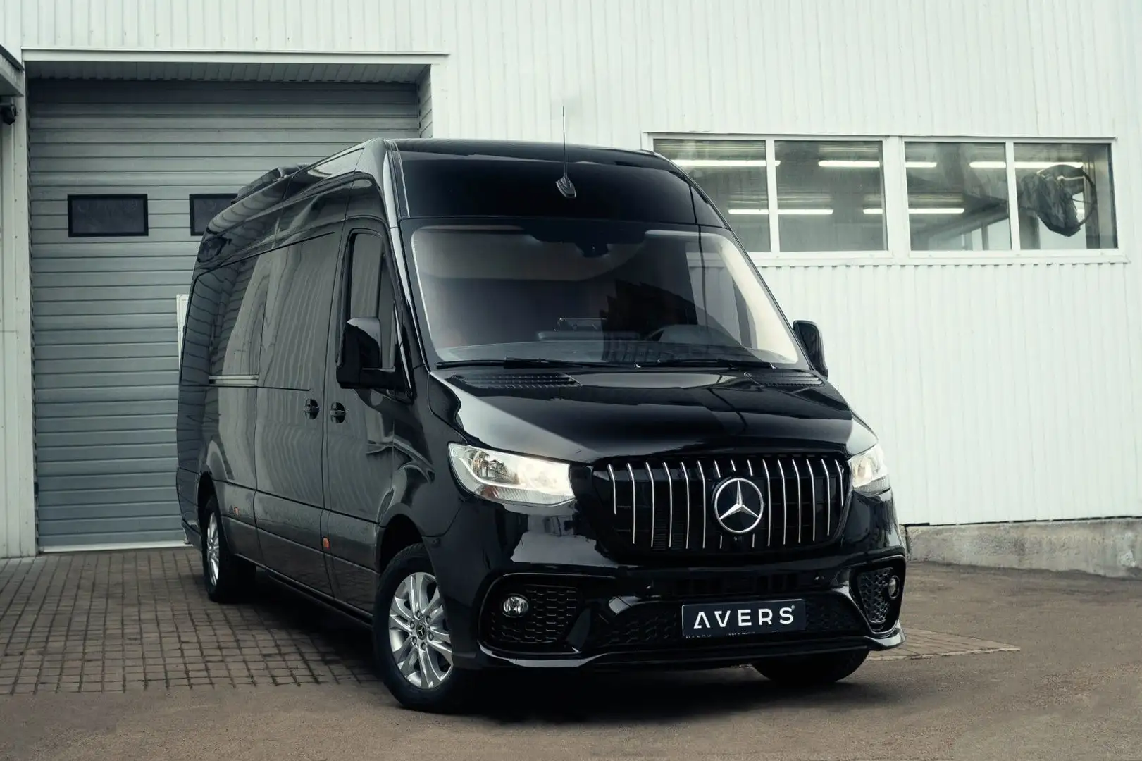 Mercedes-Benz Sprinter Business VIP Schwarz - 2