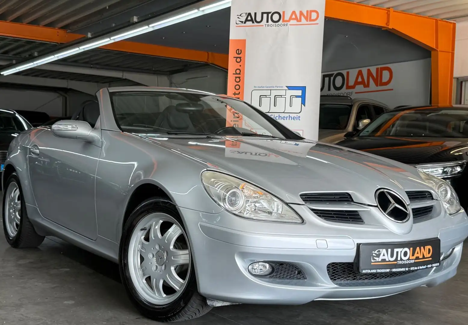 Mercedes-Benz SLK 200 Kompressor*KLIMA*NAVI*SHZG*LEDER Argent - 1
