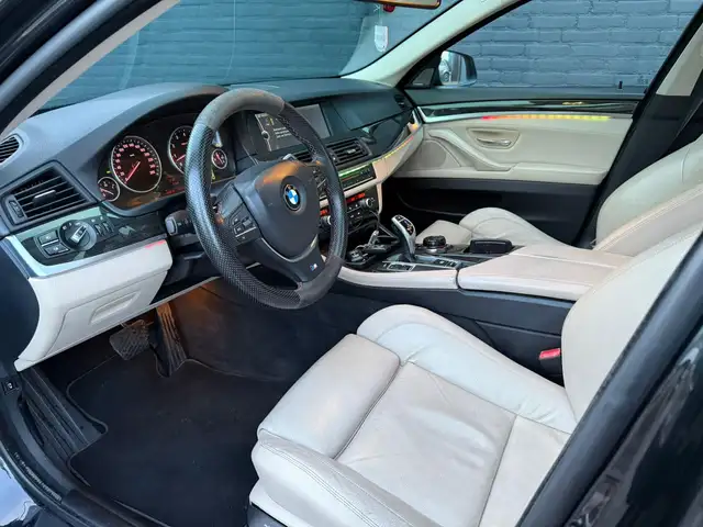 BMW 5 Series view 14