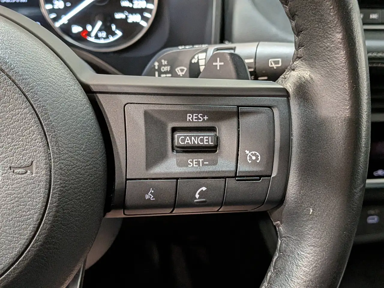 Nissan Rogue fotografie Nissan Rogue