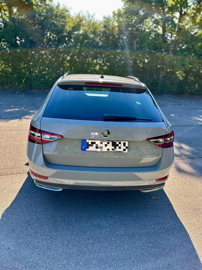 Skoda Superb Sportline Grau - 2