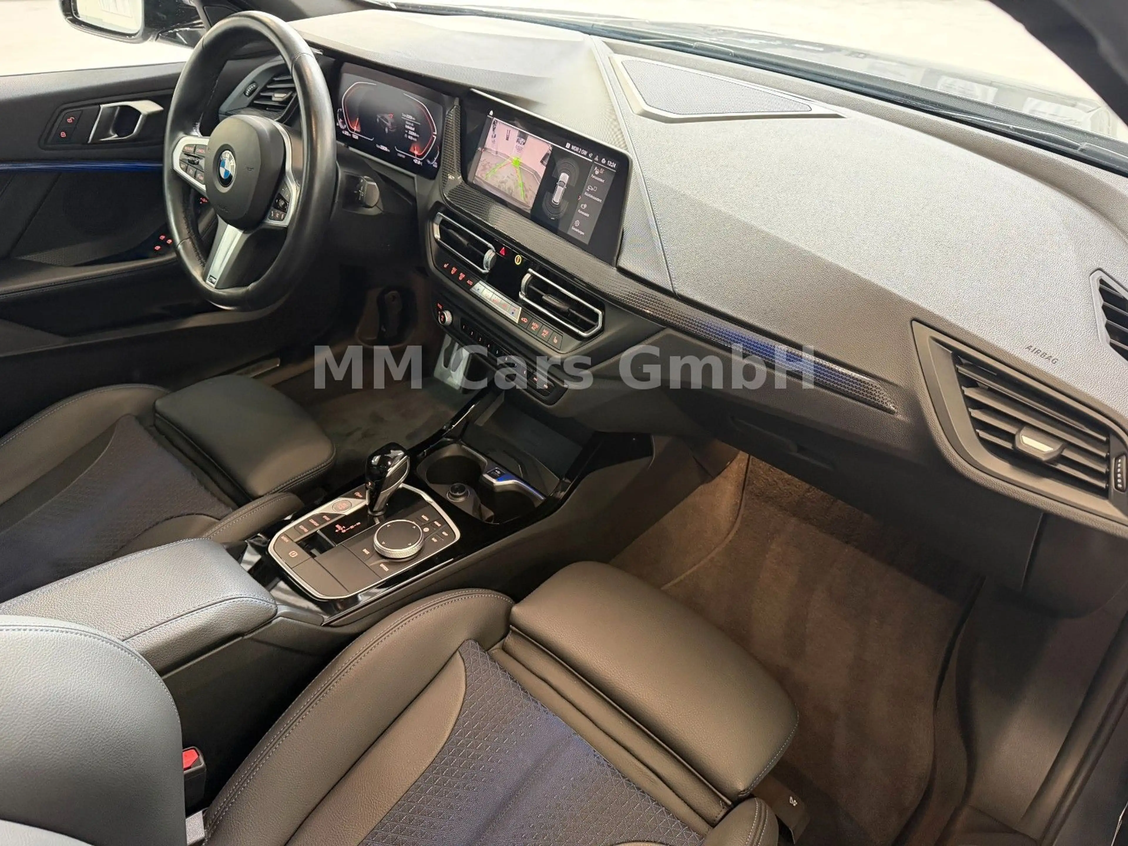 BMW 118 i M Sport — photo 9