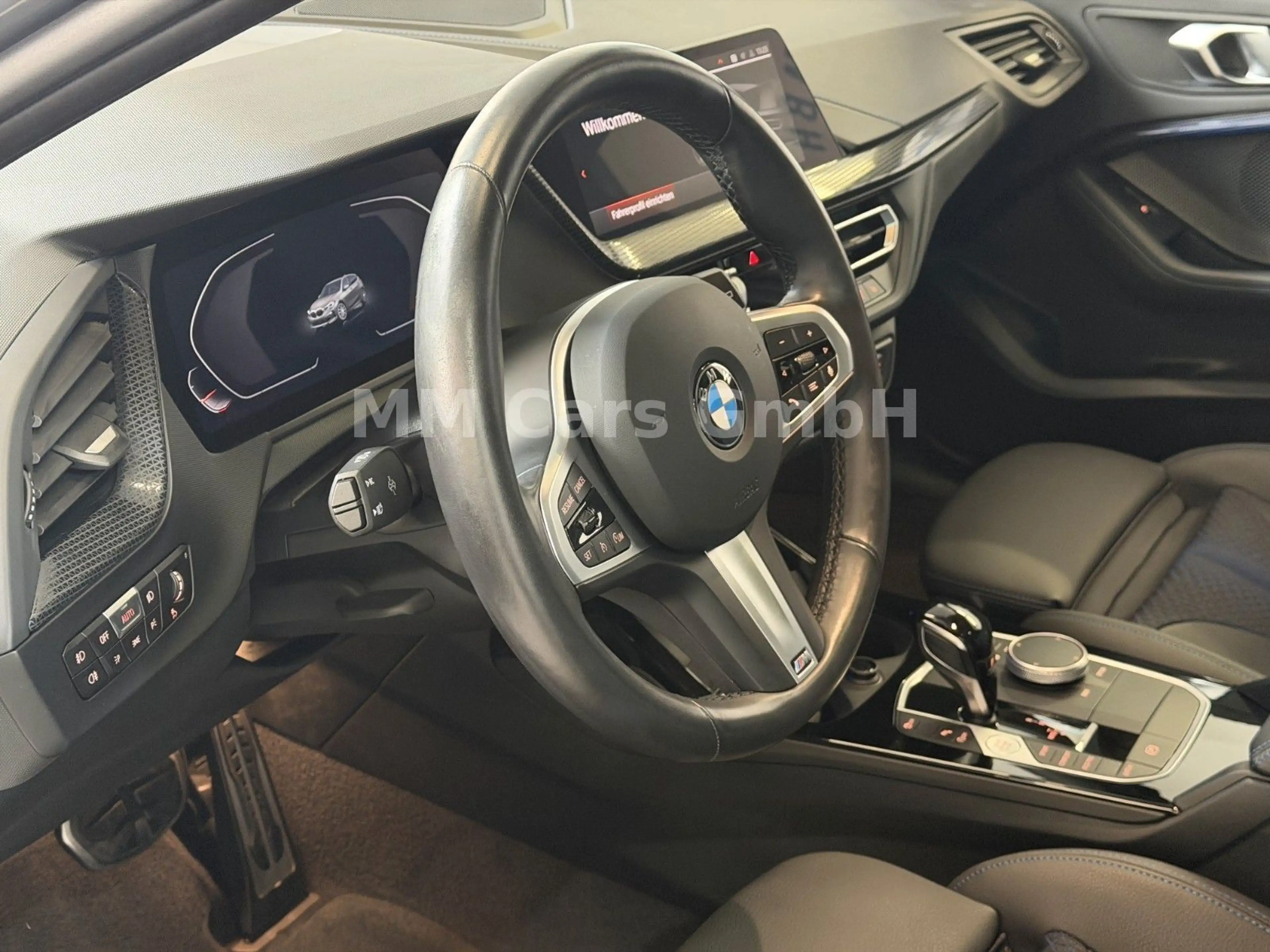 BMW 118 i M Sport — photo 6