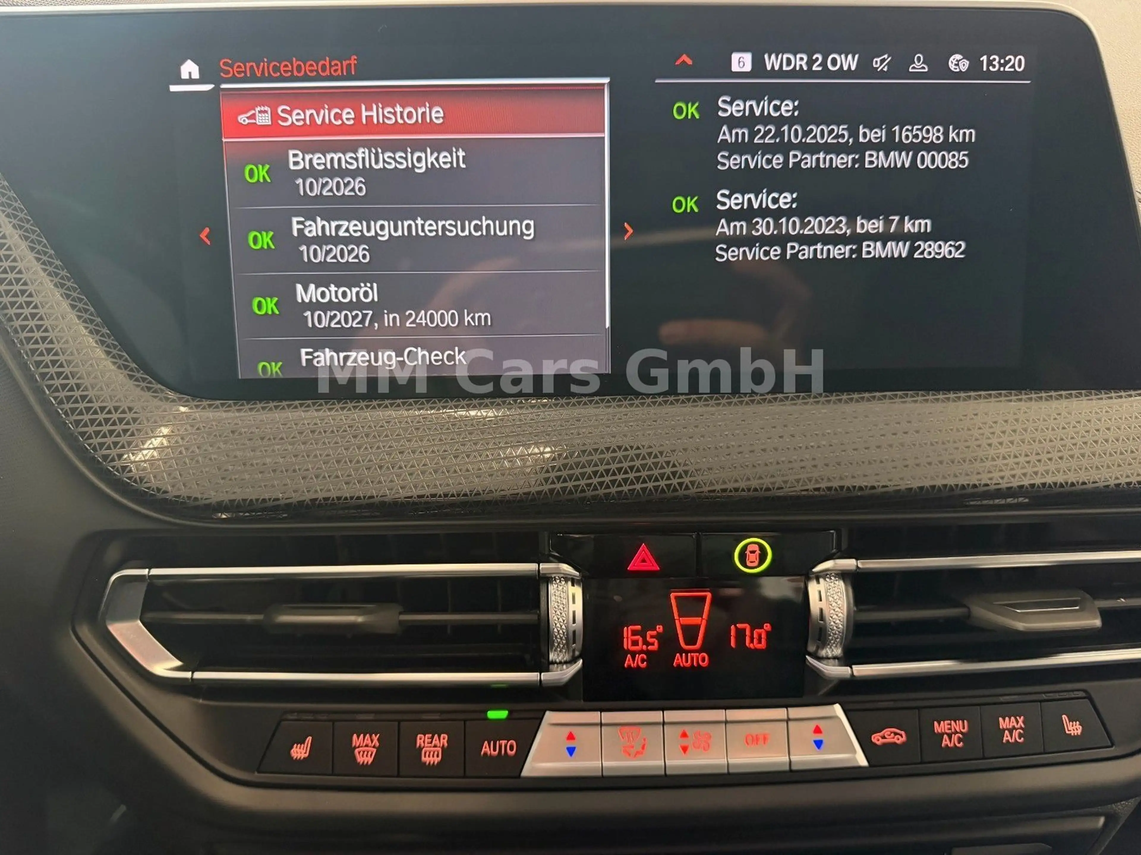BMW 118 i M Sport — photo 12