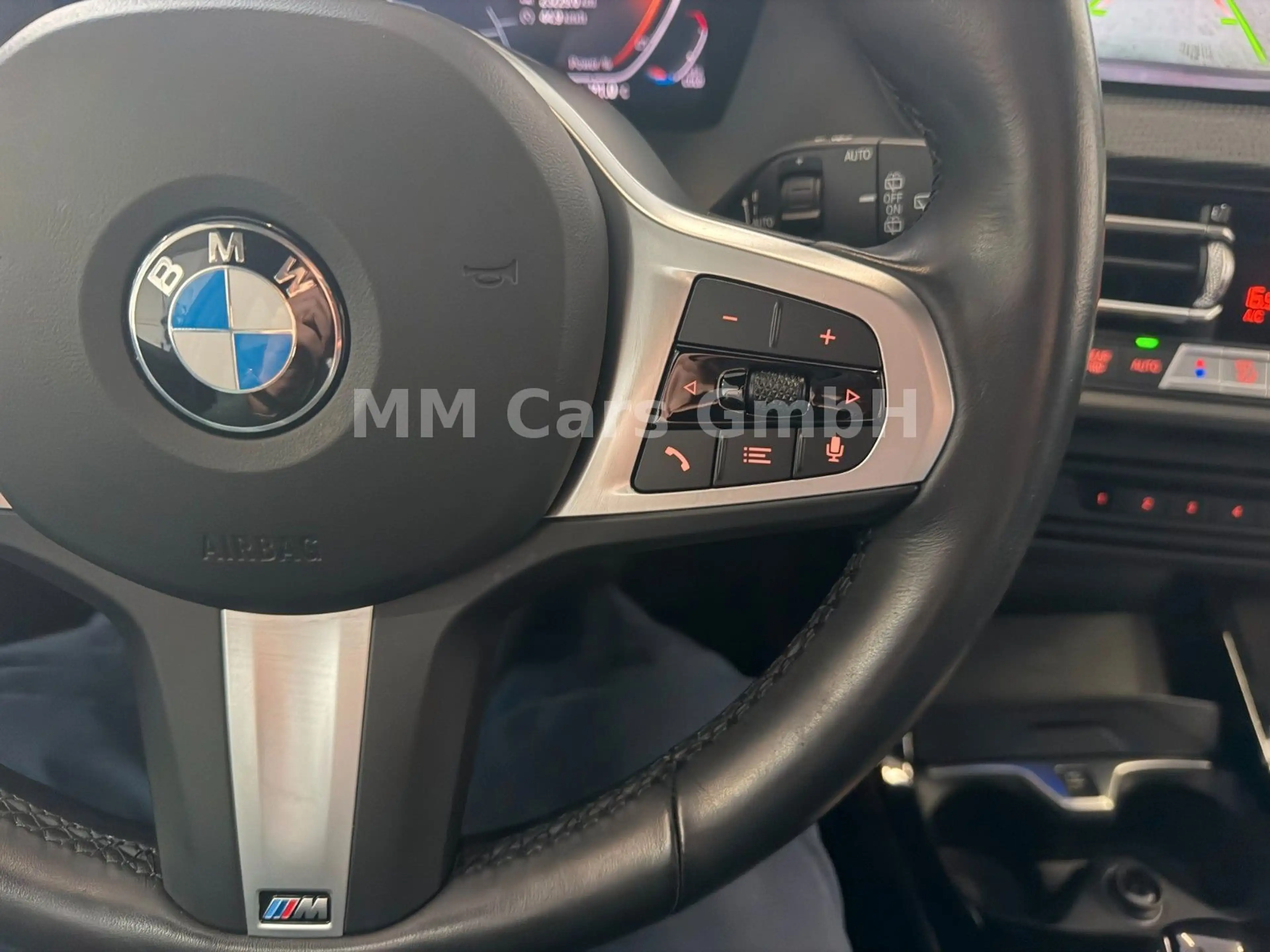 BMW 118 i M Sport — photo 14
